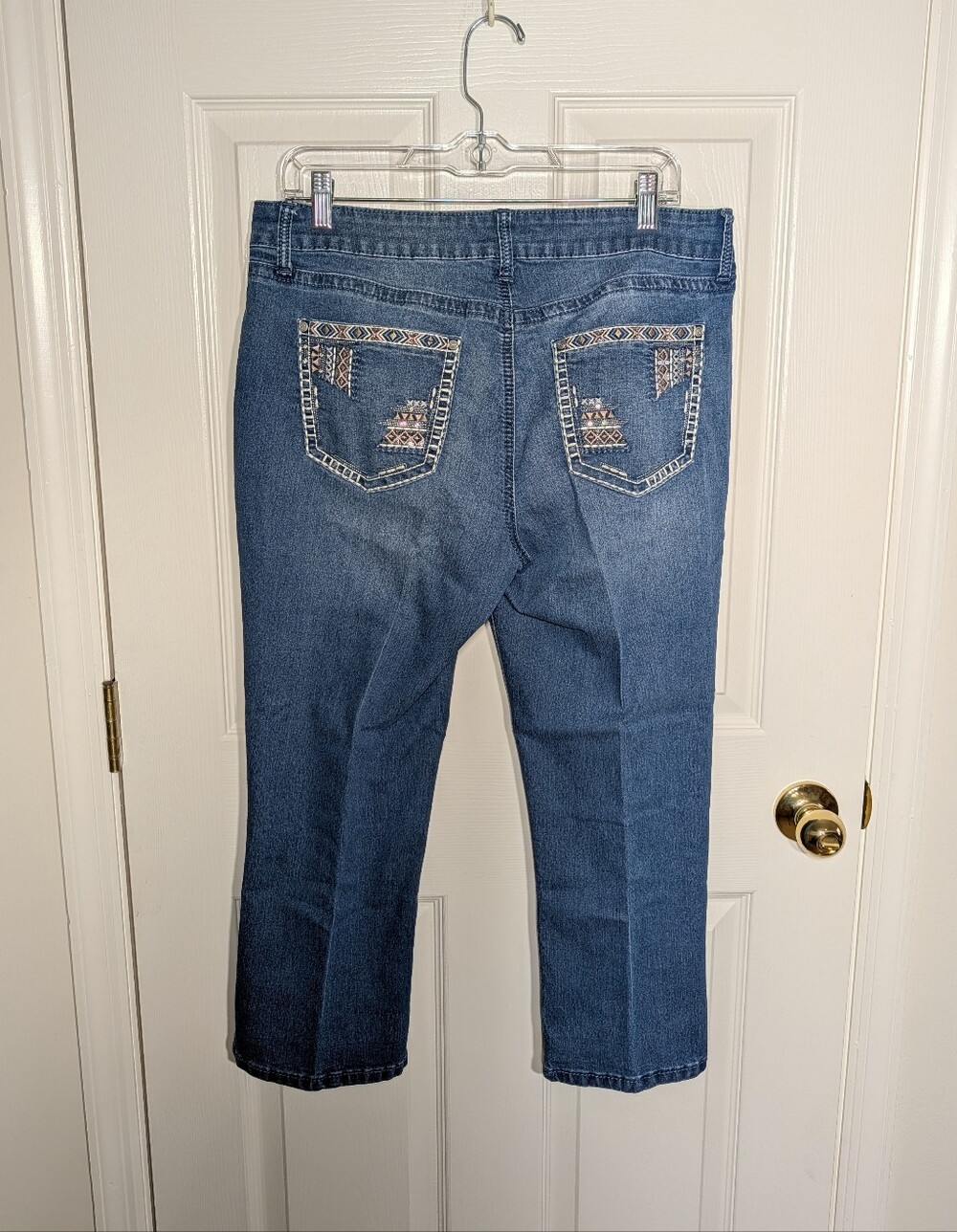 NEW DIRECTIONS Denim Stretch Capri Pants - Picture 2 of 7